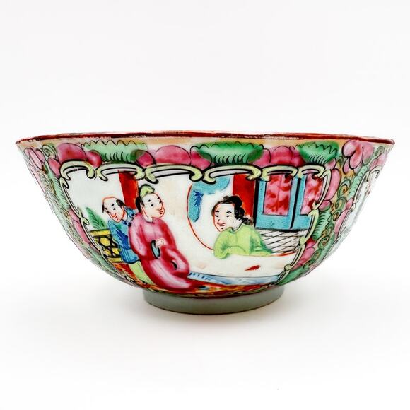 Antique Chinese Rose Medallion Bowl with Pinks and Greens Ancestors Floral - Picture 6 of 13